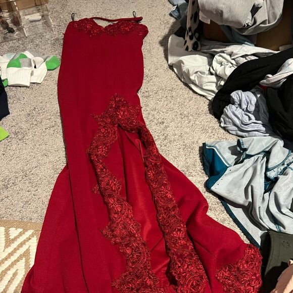 Hello Molly Svelte Lace Embroidered Maxi Dress | Red size 6 - Picture 7 of 16